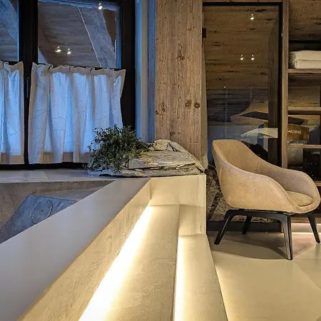 Mohe Boutique 4*