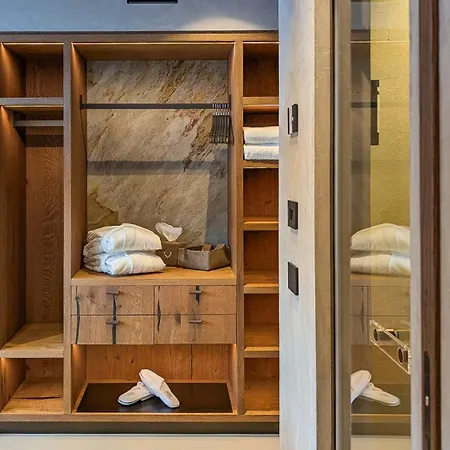 Mohe Boutique Hotel